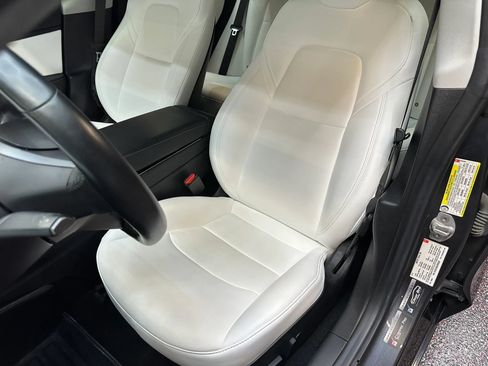 Used 2018 Tesla Model 3 Long Range AWD/4WD image 17