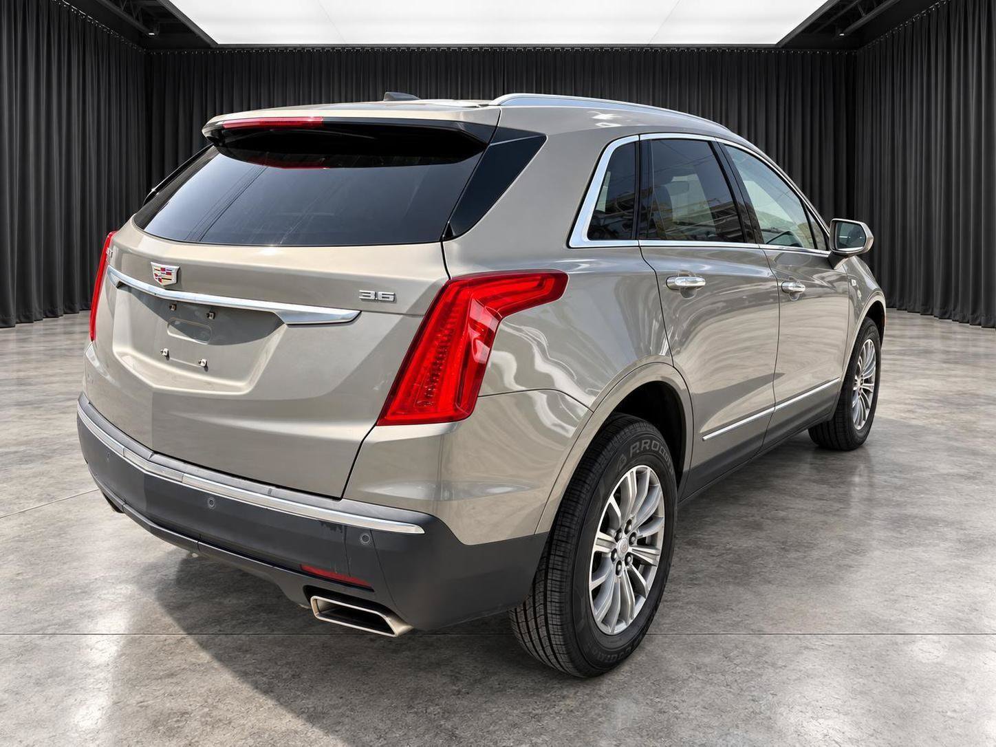 Used 2019 Cadillac XT5 Luxury AWD/4WD image 6