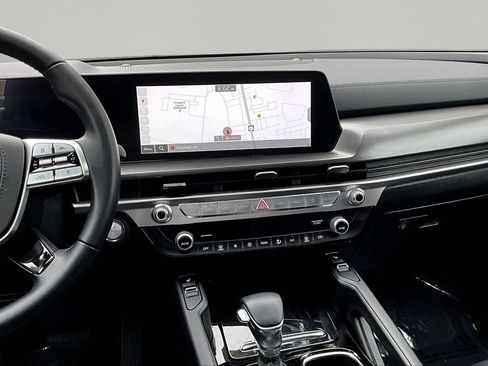 Used 2025 Kia Telluride S FWD image 9