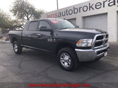 Used 2014 RAM 2500 SLT w/ Luxury Group image 2