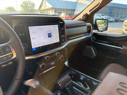 Used 2025 Ford F150 King Ranch AWD/4WD image 32