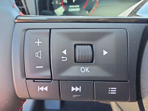 New 2026 Nissan Kicks SR w/ SR Premium Package FWD image 33