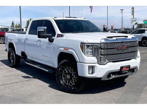 Used 2022 GMC Sierra 3500 Denali w/ Denali Ultimate Package AWD/4WD image 2