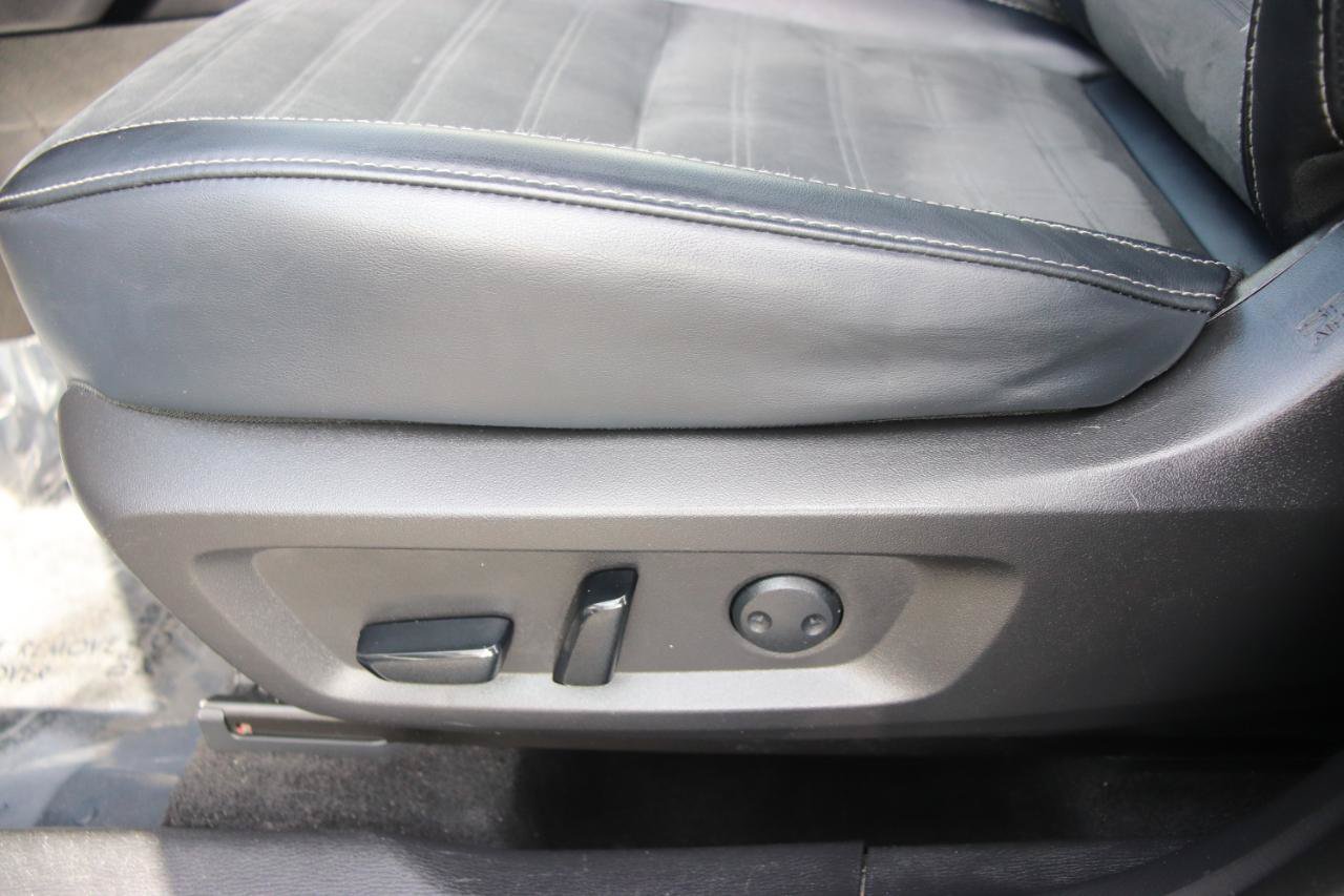 Used 2024 Mitsubishi Outlander AWD image 52