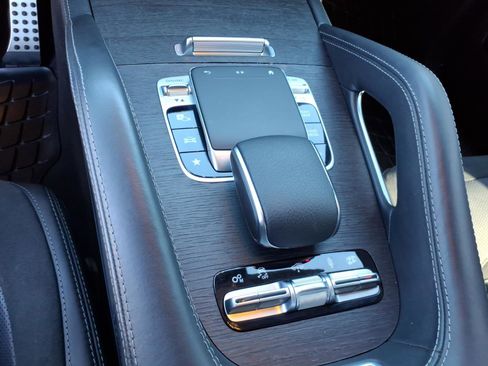 Used 2021 Mercedes-Benz GLE 53 AMG 4MATIC image 19