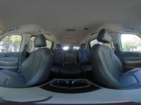 Used 2026 Kia Carnival FWD image 46