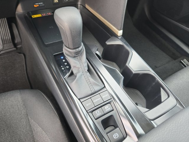 Used 2025 Toyota Camry LE FWD image 15