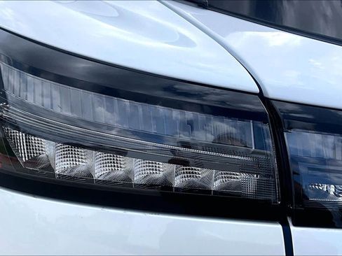 New 2025 Nissan Murano SL image 12