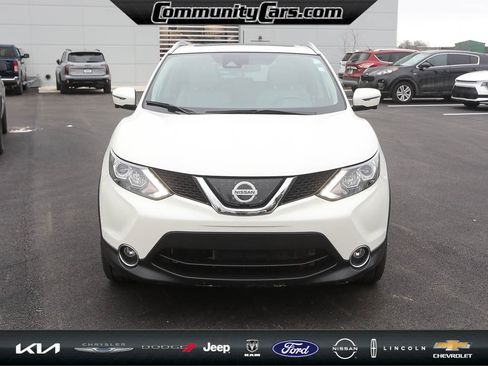 Used 2018 Nissan Rogue Sport SL w/ SL Premium Package image 10