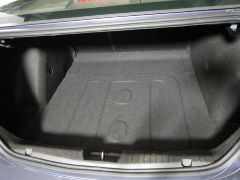 Used 2013 Chevrolet Cruze LTZ FWD image 18