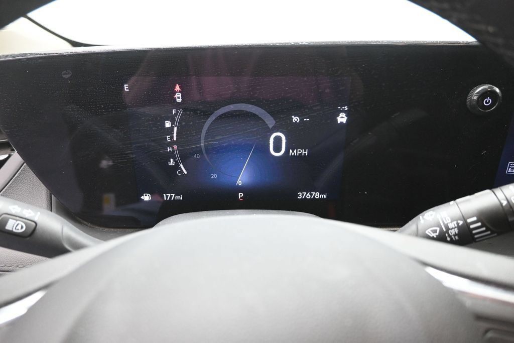 Used 2025 Buick Encore GX Sport Touring FWD image 6