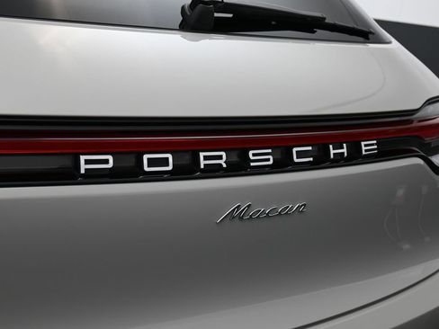 Certified 2023 Porsche Macan Turbo AWD/4WD image 14
