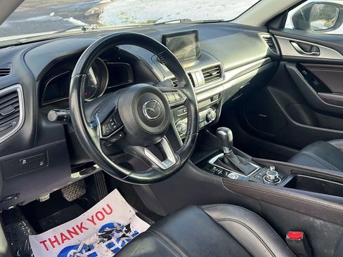Used 2018 MAZDA MAZDA3 Touring image 10