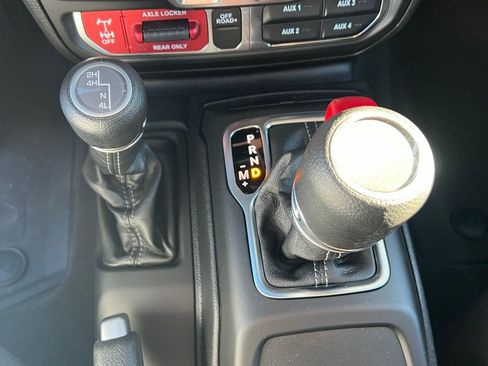 New 2026 Jeep Gladiator Mojave image 34