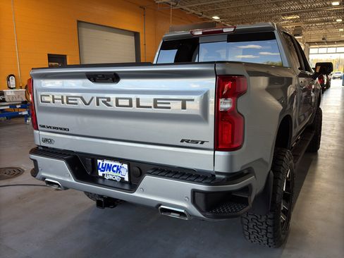 Used 2024 Chevrolet Silverado 1500 RST AWD/4WD image 5