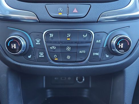 Certified 2024 Chevrolet Equinox LT image 21