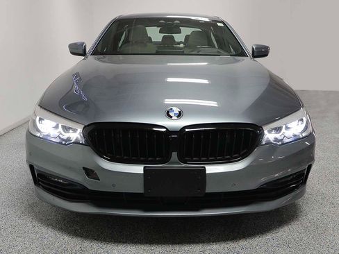 Used 2018 BMW 530e RWD image 2