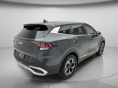 Used 2024 Kia Sportage LX FWD image 3