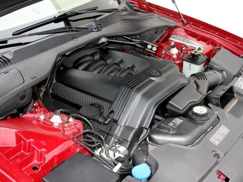 Used 2004 Jaguar XJ8 image 16