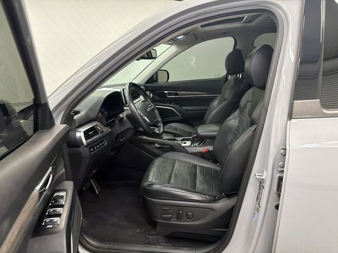 Used 2022 Kia Telluride SX w/ SX Prestige Package AWD/4WD image 9