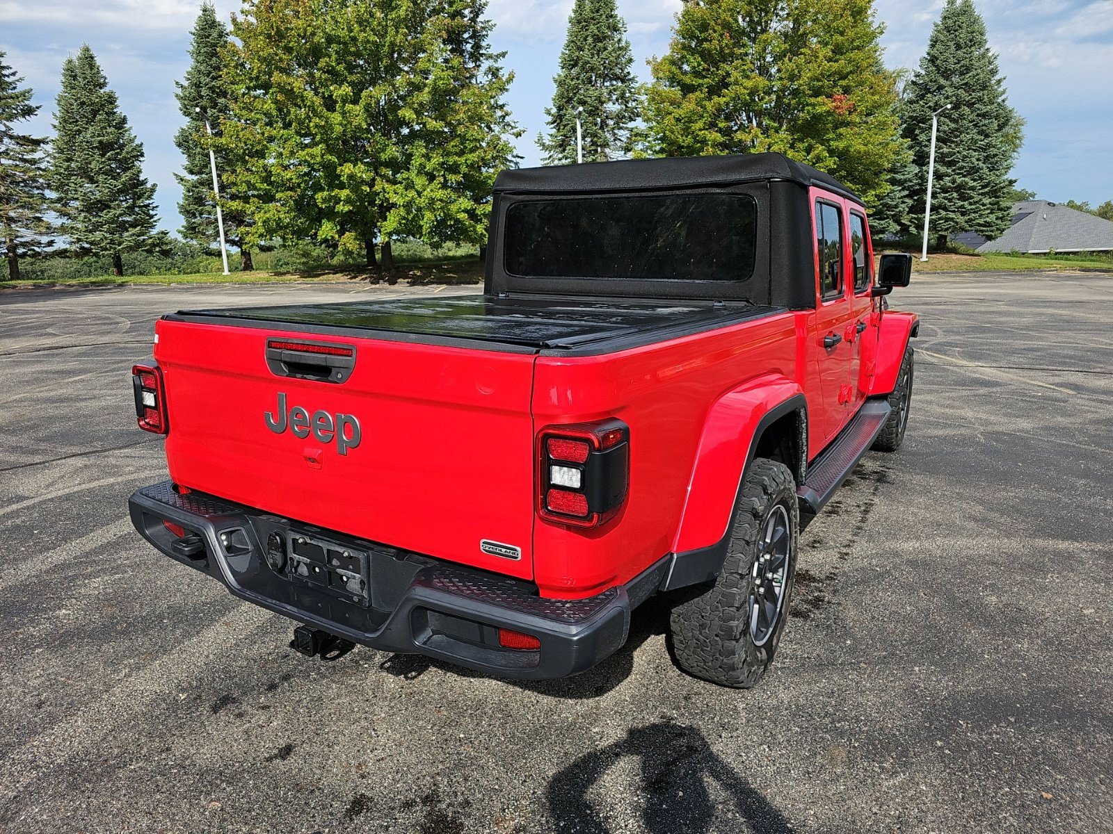Used 2020 Jeep Gladiator Overland AWD/4WD image 6
