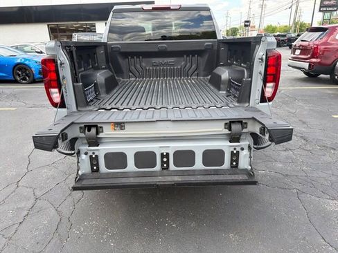 Used 2024 GMC Sierra 1500 Elevation AWD/4WD image 15