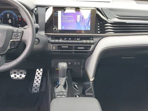 Certified 2026 Toyota Camry SE FWD image 18