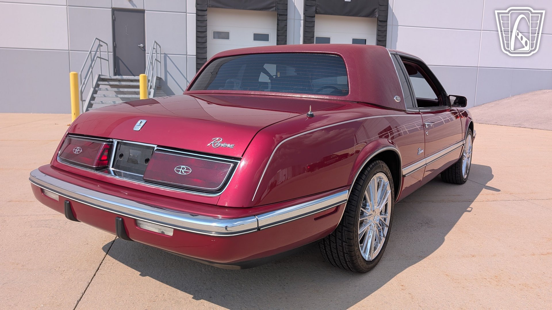 Used 1990 Buick Riviera Coupe FWD image 15
