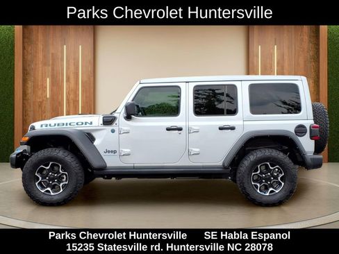 Used 2023 Jeep Wrangler Unlimited Rubicon 4xe w/ Cold Weather Group AWD/4WD image 28