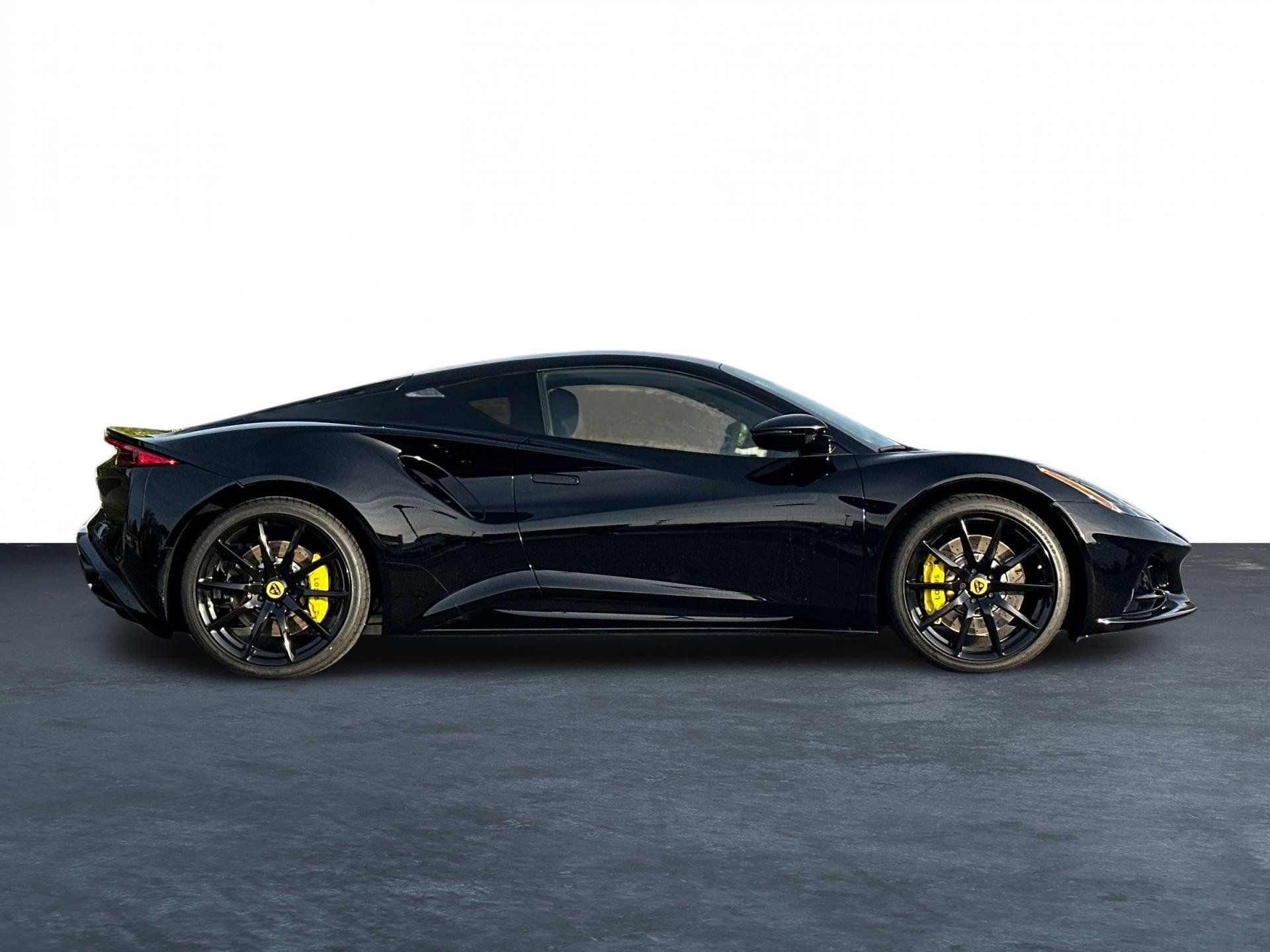 Used 2025 Lotus Emira RWD image 8