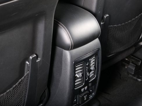 Used 2015 Jeep Grand Cherokee Limited AWD/4WD image 32