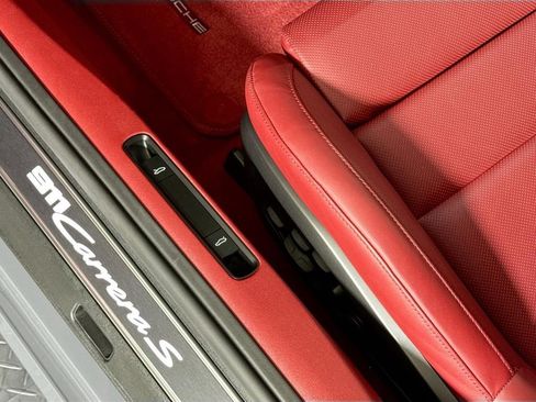 Certified 2025 Porsche 911 Carrera S RWD image 28
