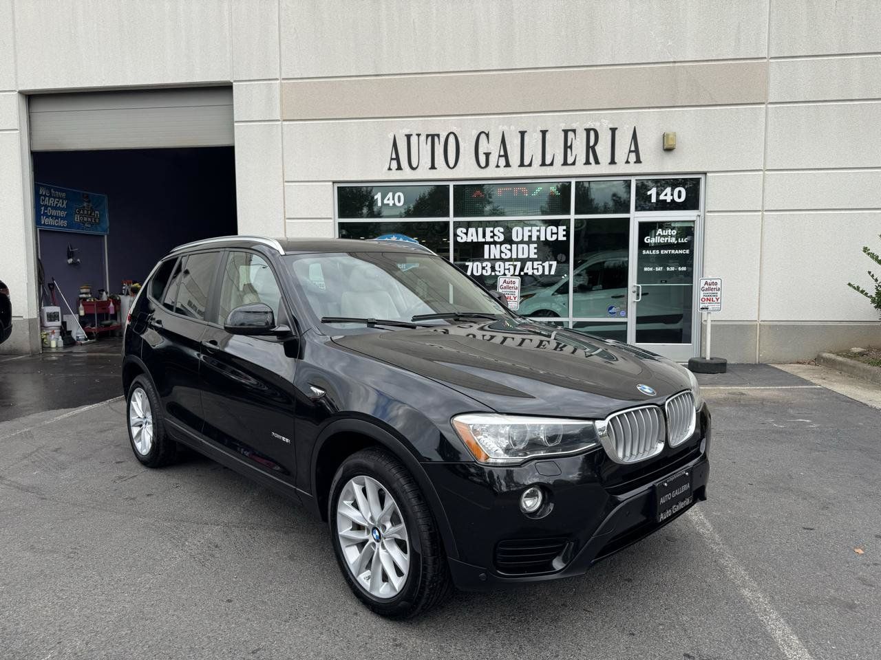 Used 2017 BMW X3 xDrive28i AWD/4WD image 3