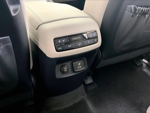 Used 2024 Hyundai Palisade Calligraphy AWD/4WD image 25