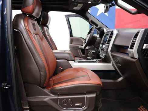 Used 2018 Ford F150 King Ranch w/ Equipment Group 601A Luxury AWD/4WD image 8