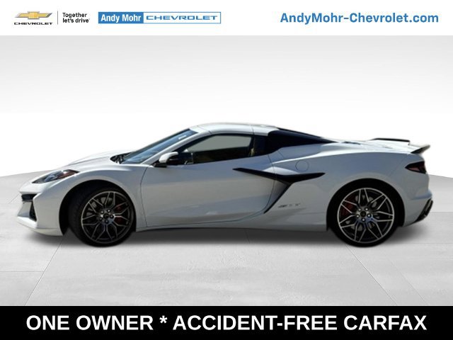Used 2023 Chevrolet Corvette Z06 w/ Chrome Exterior Badge Package RWD image 4