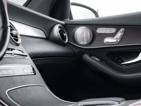 Used 2020 Mercedes-Benz GLC 300 4MATIC image 14