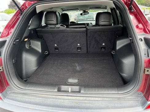 Used 2021 Jeep Cherokee Latitude Lux image 10