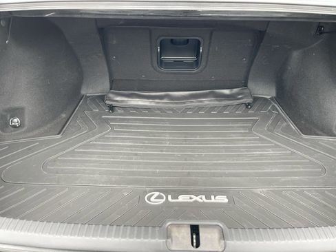 Used 2024 Lexus ES 300h w/ Premium Package FWD image 17