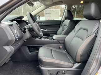 New 2026 Nissan Pathfinder SL video 3