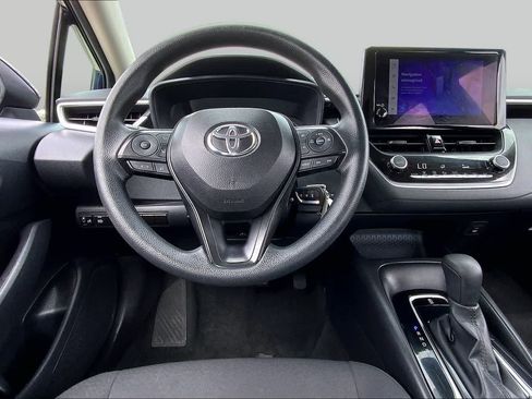 Used 2024 Toyota Corolla LE FWD image 6
