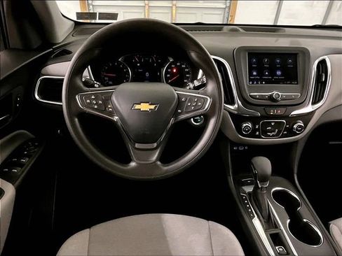 Used 2024 Chevrolet Equinox LS w/ LS Convenience Package AWD/4WD image 5