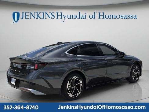 New 2026 Hyundai Sonata SEL FWD image 5