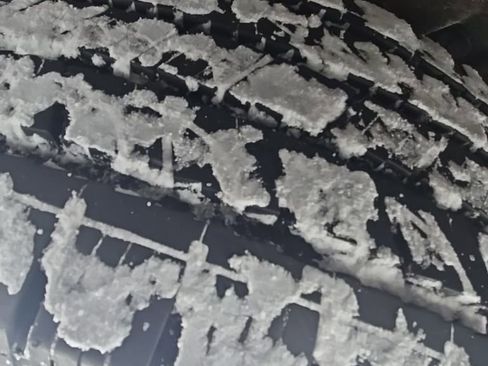 Used 2020 Ford Explorer XLT image 7