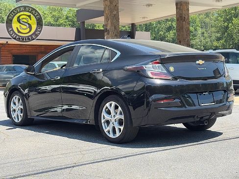 Used 2016 Chevrolet Volt Premier w/ Driver Confidence Package FWD image 4