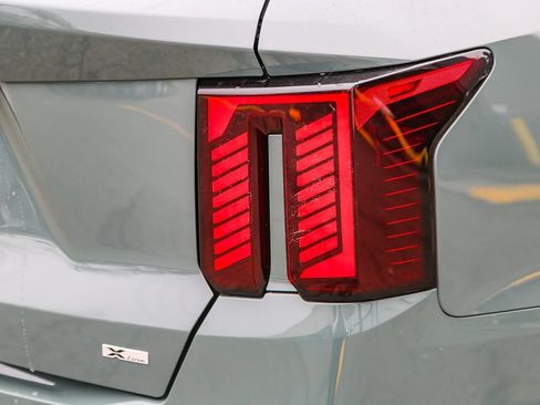 Certified 2026 Kia Sorento SX Prestige AWD/4WD image 9