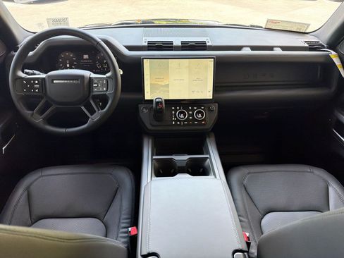 New 2026 Land Rover Defender 130 X-Dynamic SE AWD/4WD image 16