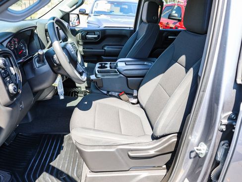 Used 2021 Chevrolet Silverado 1500 Custom Trail Boss w/ Safety Confidence Package AWD/4WD image 9