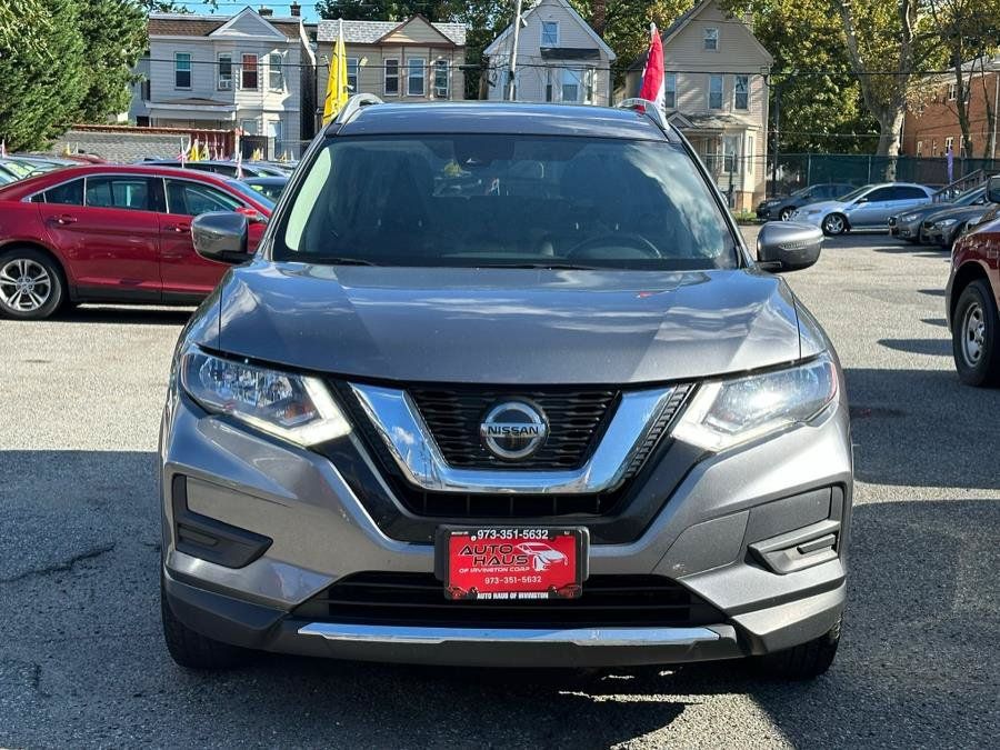 Used 2020 Nissan Rogue SV AWD/4WD image 2