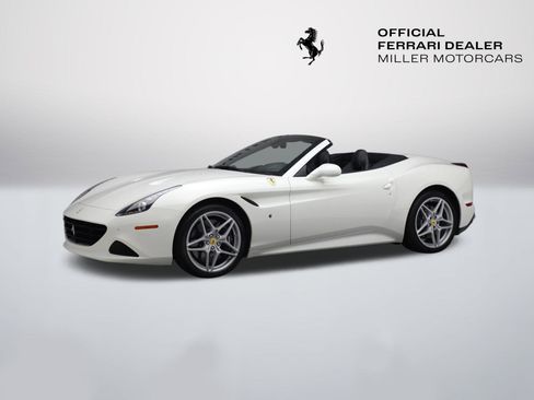 Certified 2017 Ferrari California T image 3